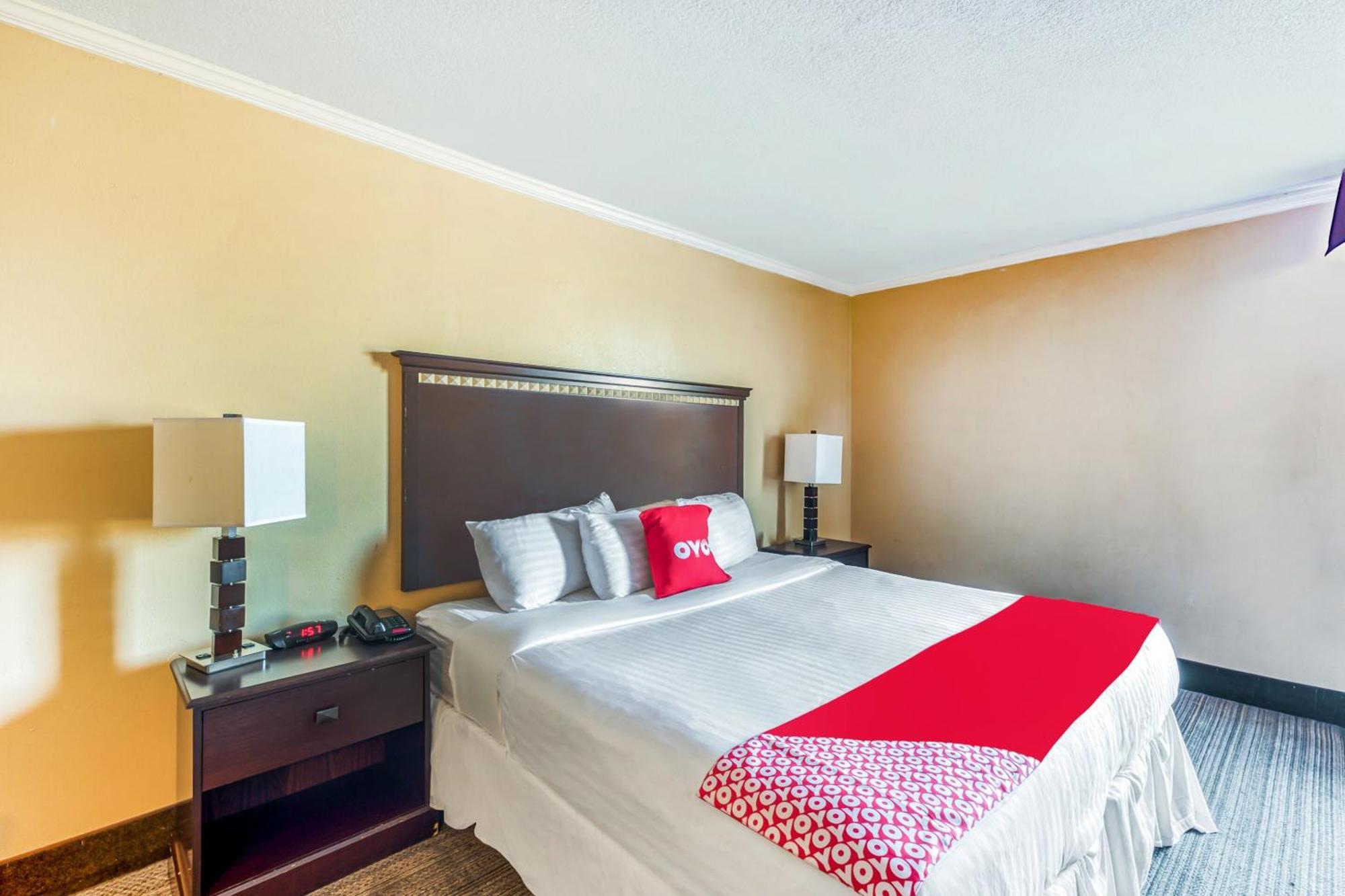Hotel Capital O - Hwy 59 & Sw Stallings